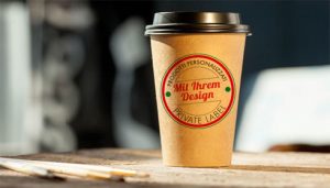 Becher mit kundenspezifischer Bedruckung