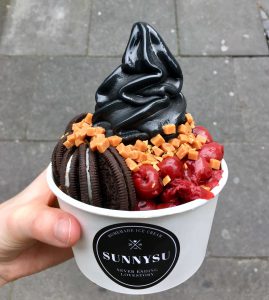 Gute Unternehmenswerbung mit eigenem Logo