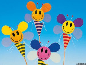 Diese Deko-Bienen verschönern jeden Bienenstich-Eisbecher