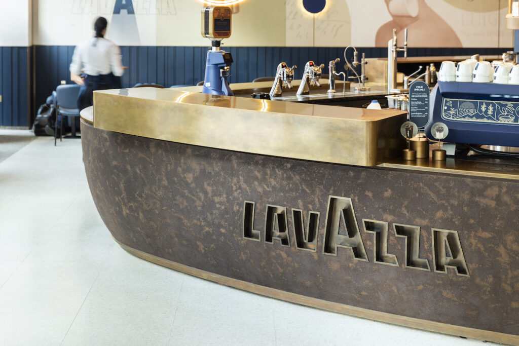Hygienelösung Gastronomie - Neues Lavazza Café in London
