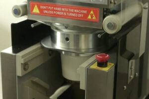 Eisbecher hygienisch versiegeln