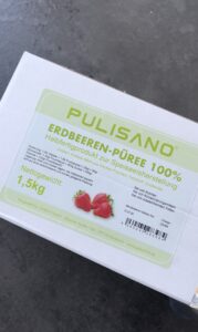 Spaghetti-Eis-Kuchen von GEBAS mit Erdbeer-Püree von Pulisano